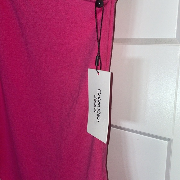 Calvin Klein Jeans Asymmetrical Pink Bodysuit - Picture 3 of 4